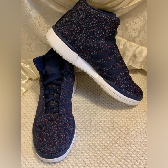 ADIDAS - Picture 2 of 9